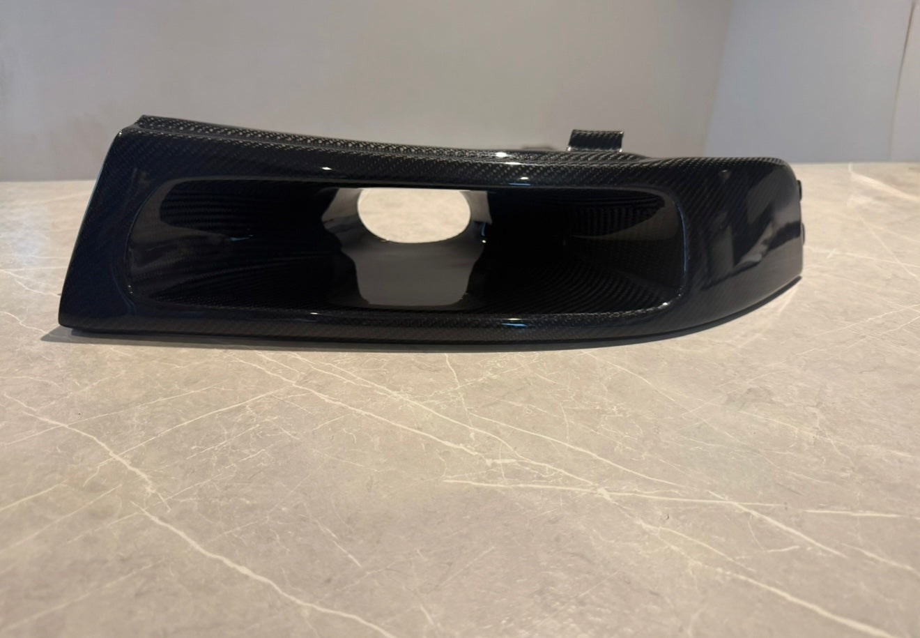 Mitsubishi Evo 5,6 genuine Carbon fibre vented air intake headlight replacement