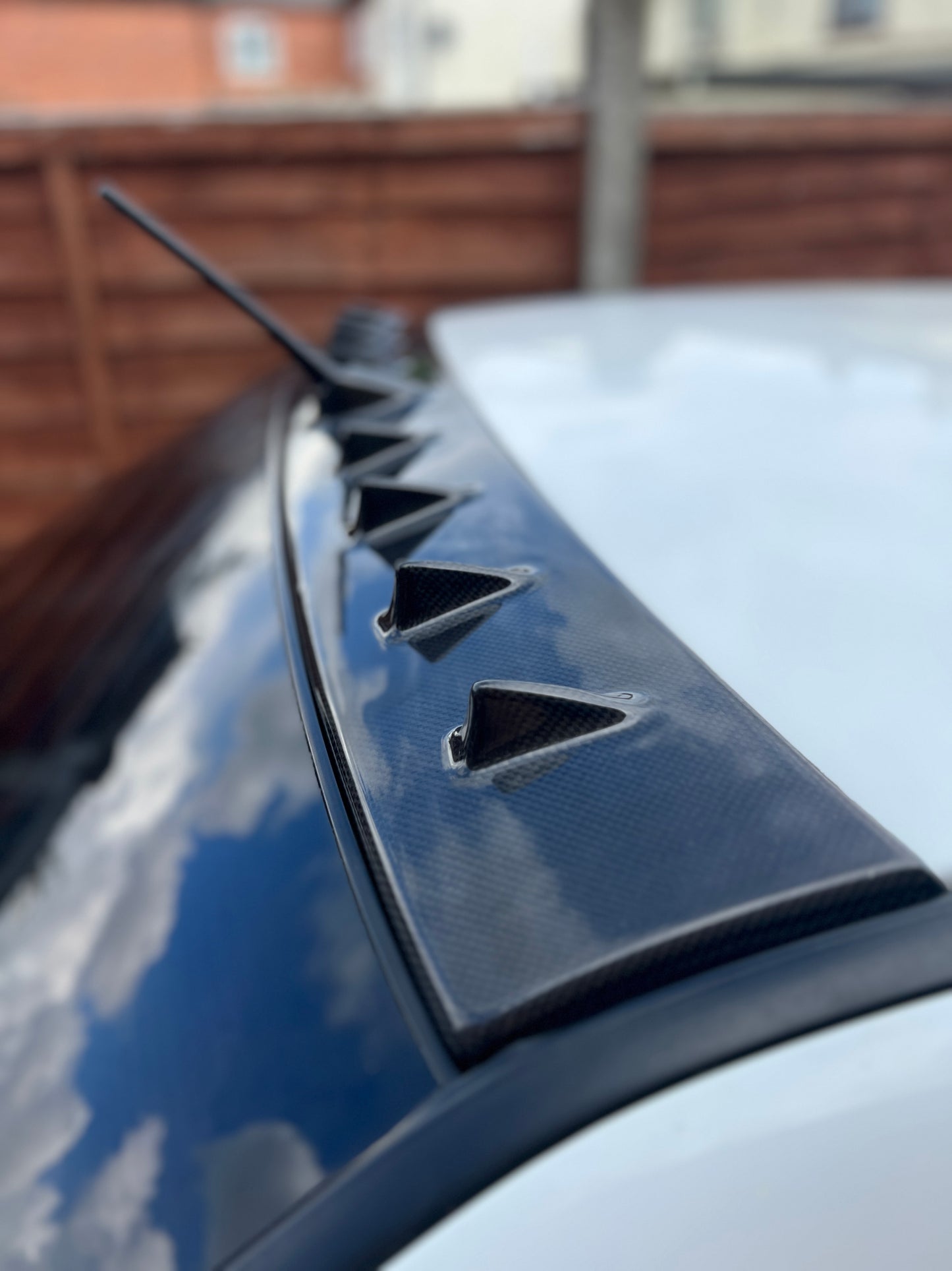 Mitsubishi Evo 7,8,9 Plain 1x1 weave genuine carbon fibre roof fin