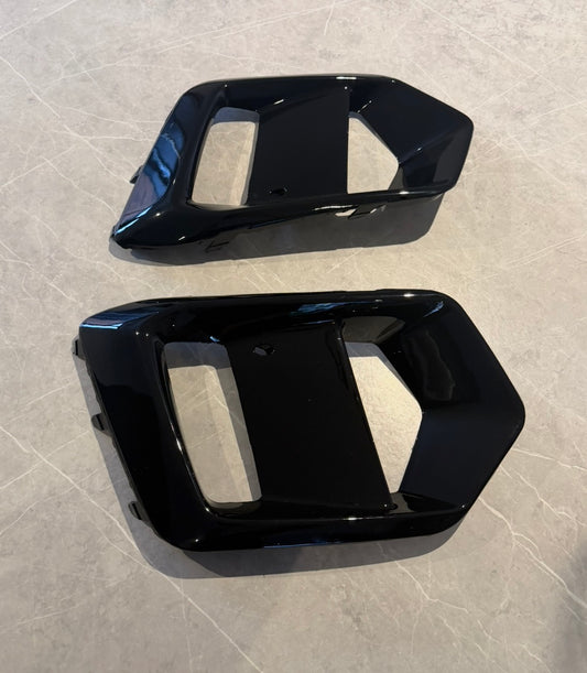 Ford focus MK3 RS gloss black  front bumper fog light air vent trims 2015-2018