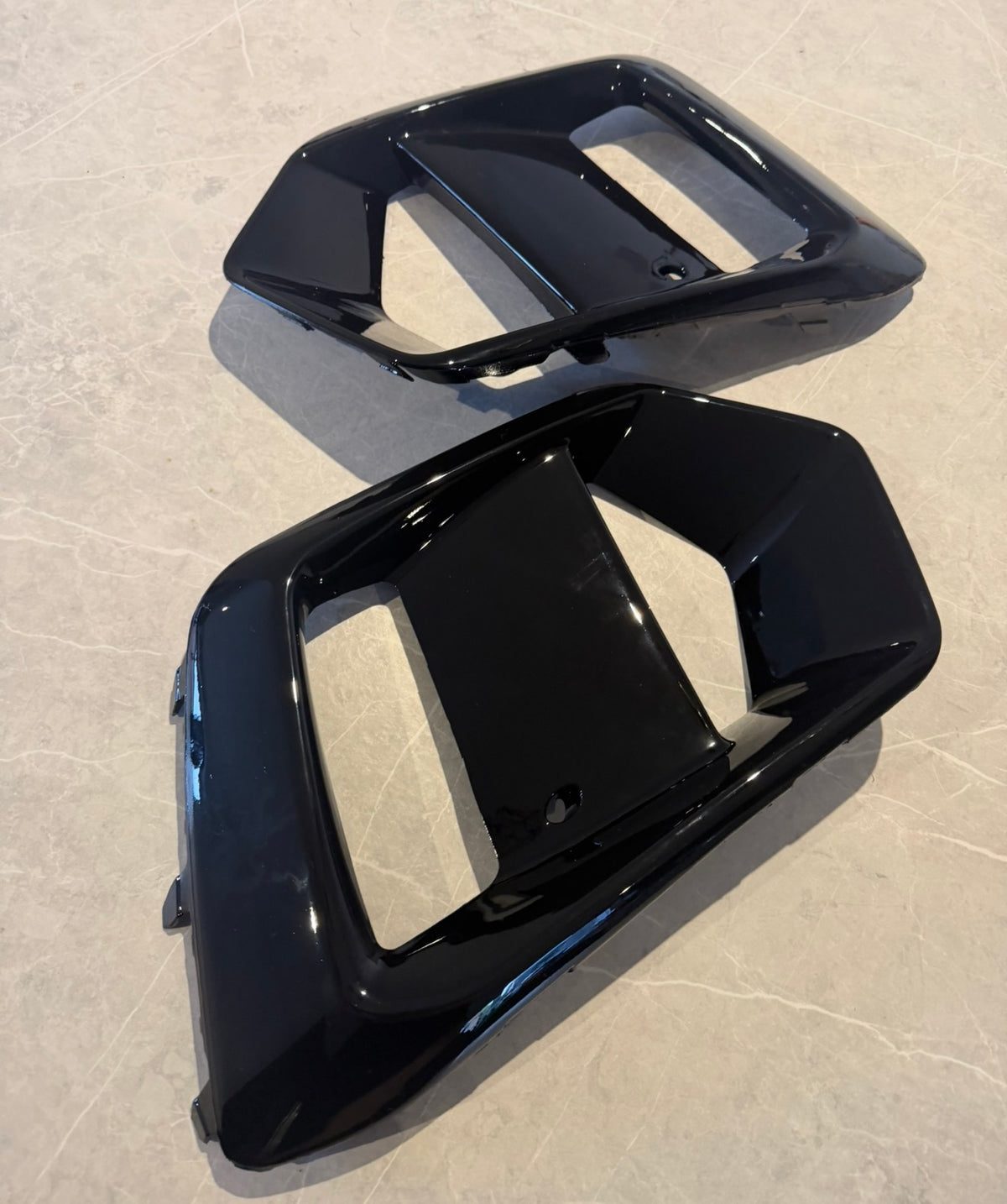 Ford focus MK3 RS gloss black  front bumper fog light air vent trims 2015-2018